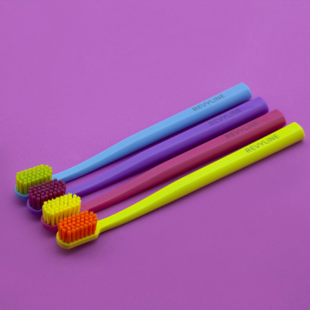 Revyline SM6000 Smart Toothbrush, Soft